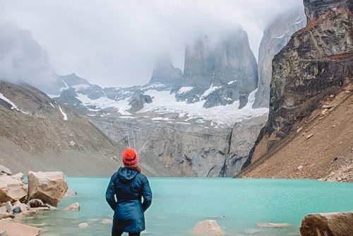 base das torres em torres del Paine