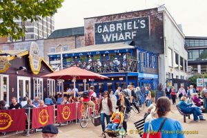 Foto de Gabriels Wharf em Londres