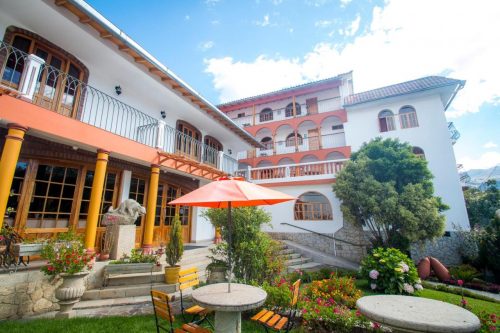 hotel san Sebastian em huaraz foto entrada