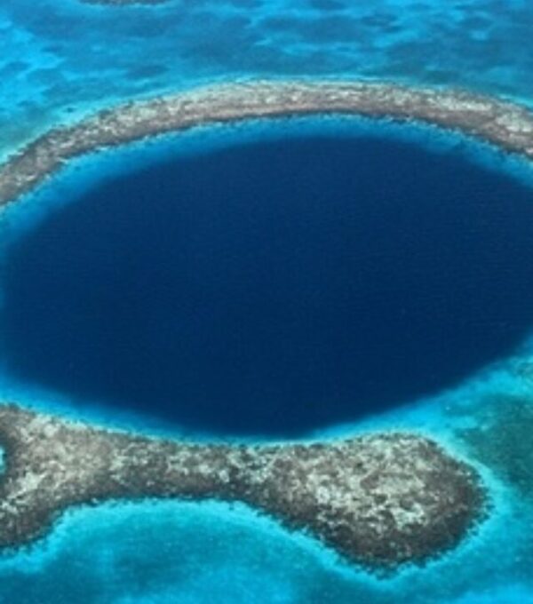 cropped-Great-Blue-Hole-Belize.jpeg