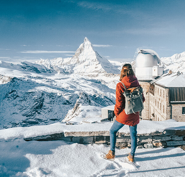 Vista do Matterhorn em Zermatt no inverno