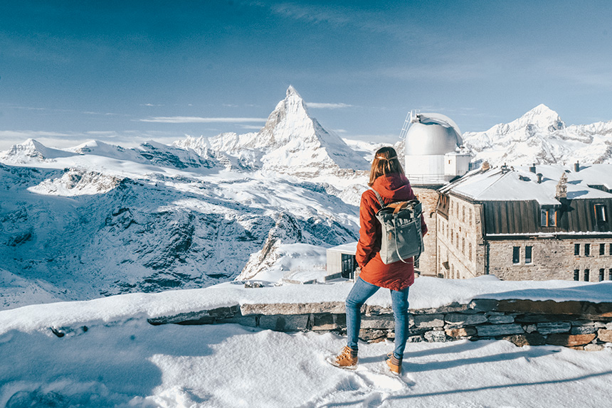 Vista do Matterhorn em Zermatt no inverno