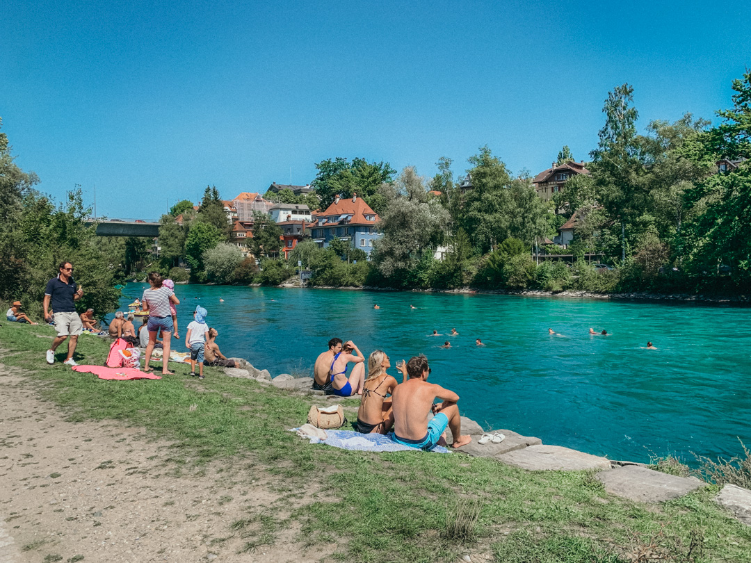 um dia de verão na Suíça em Berna