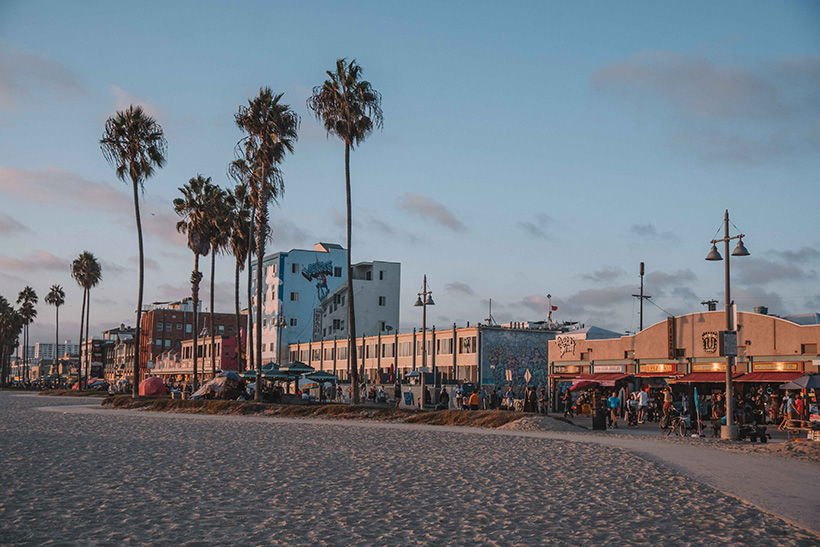 Venice Boardwalk ao entardecer